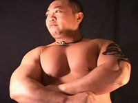ガチムチな大人の男達が濃厚に絡み合うゲイ動画