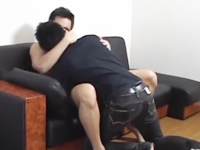 ゲイの凄まじいパワーで手籠めにされるノンケ!強引なキスとフェラで勃起してしまう青年